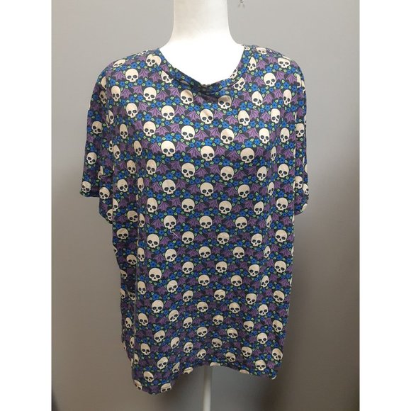 Shein Curvy Short Sleeve Shirt Skull Bat Wings design Size 2X - Picture 1 of 7